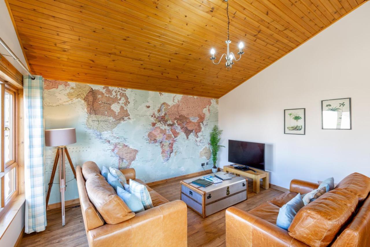Douglas Fir Lodge With Hot Tub Near Cupar Fife Luthrie Εξωτερικό φωτογραφία
