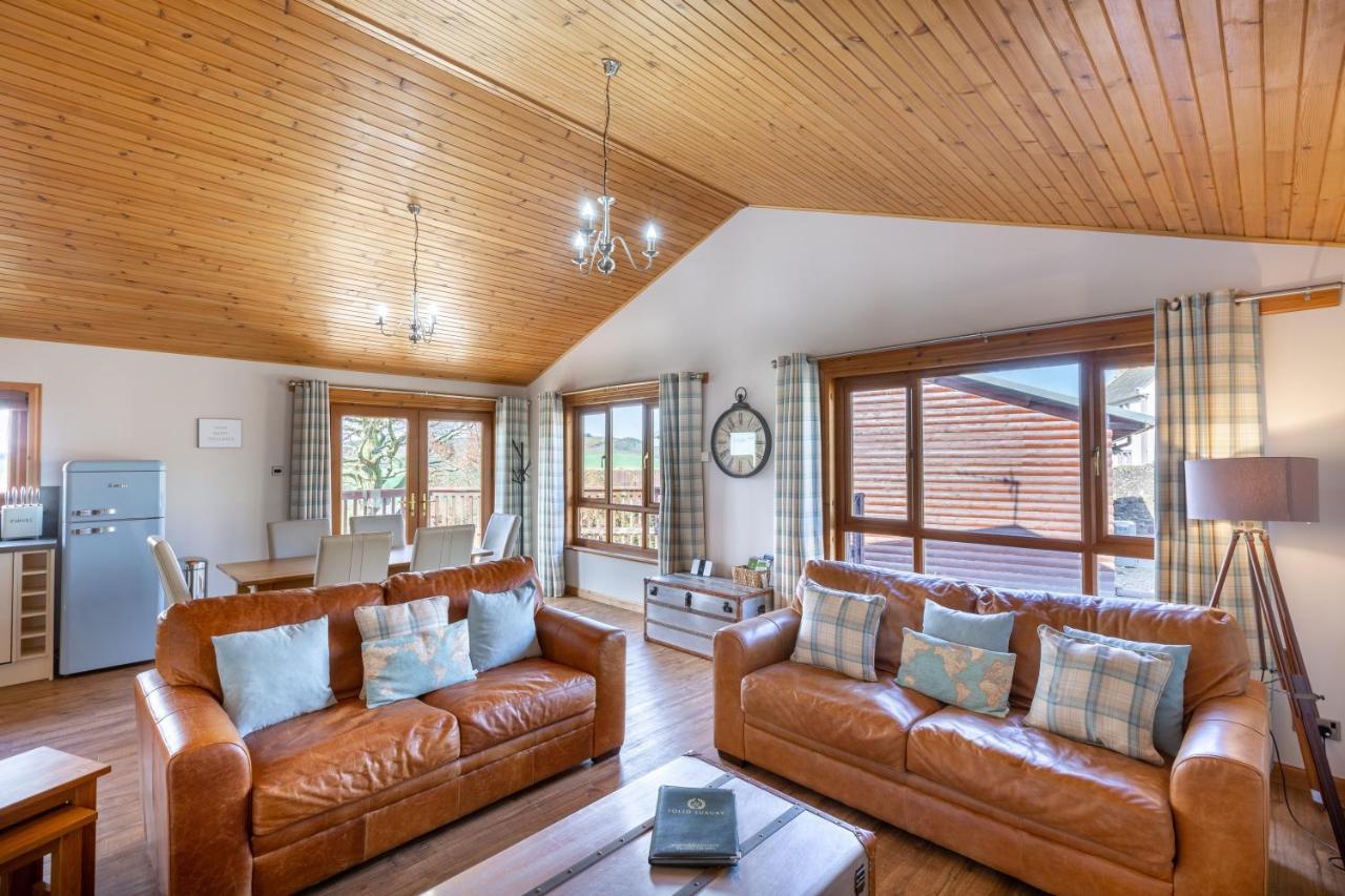 Douglas Fir Lodge With Hot Tub Near Cupar Fife Luthrie Εξωτερικό φωτογραφία