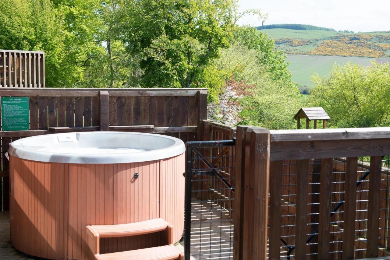 Douglas Fir Lodge With Hot Tub Near Cupar Fife Luthrie Εξωτερικό φωτογραφία