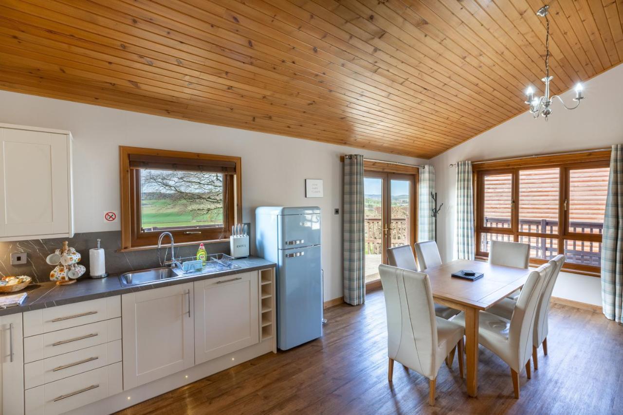 Douglas Fir Lodge With Hot Tub Near Cupar Fife Luthrie Εξωτερικό φωτογραφία